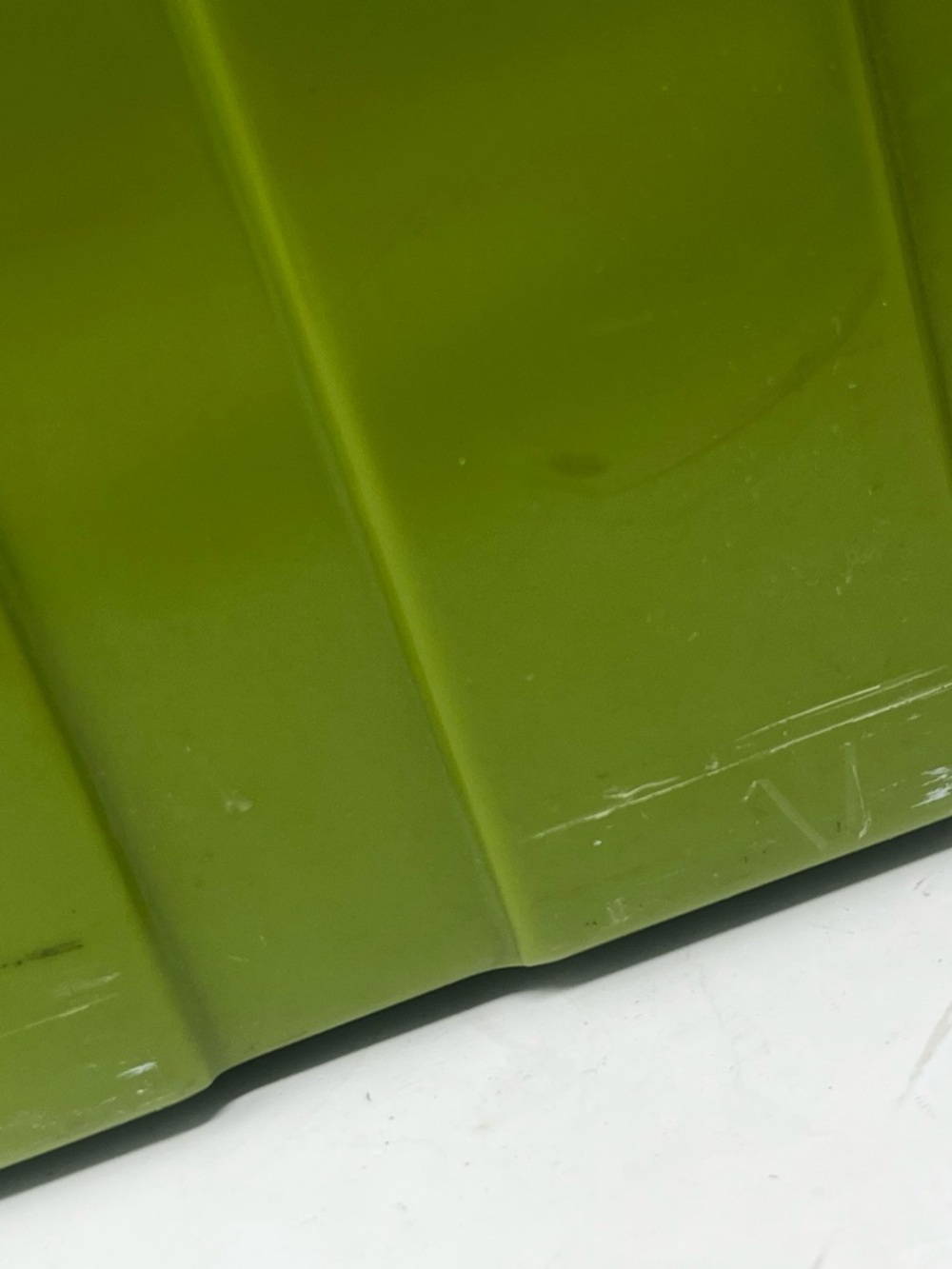 1960’s Fesco Y-123 Avocado Green Flip lid Wastebasket - Picture 8 of 10